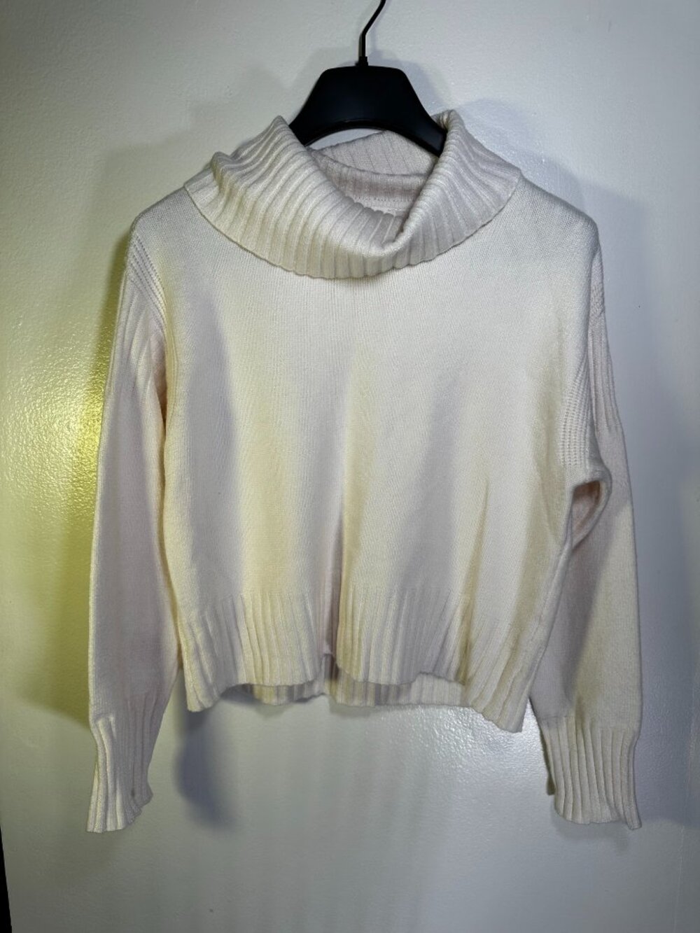 Cyrus Cream Turtleneck Sweater – Cozy & Classic